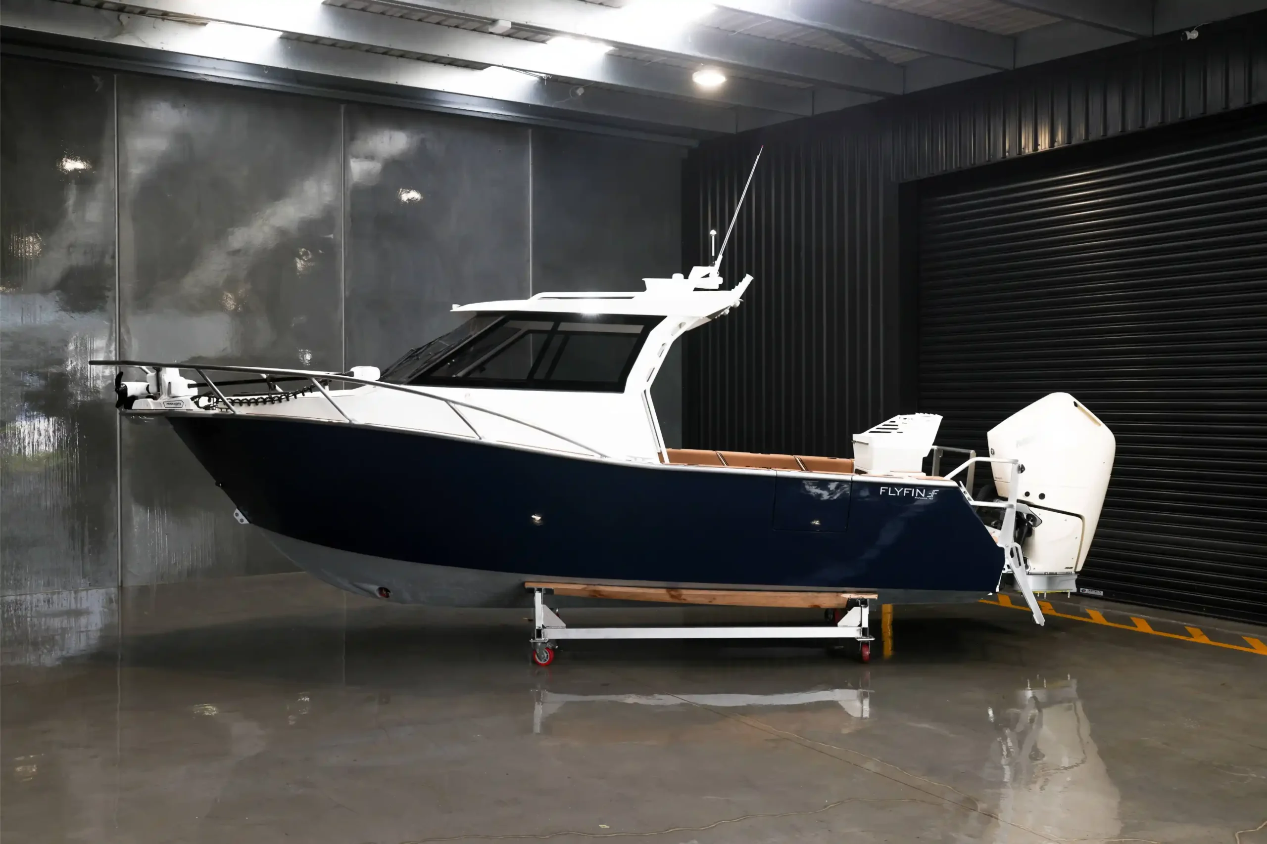 Flyfin 2300HT 7m hardtop aluminium boat, side profile